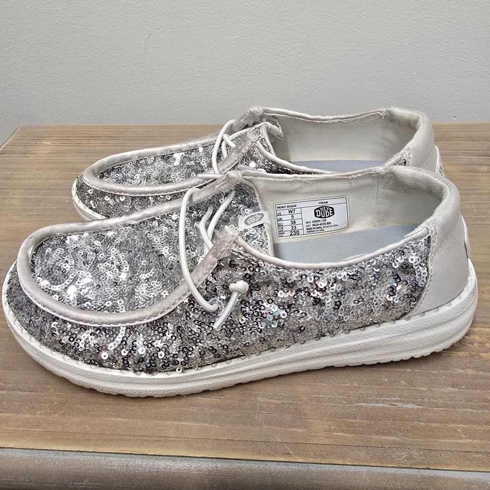 Hey Dude Wendy Sequin Cream Silver Sparkle Loafers Shoes 42695-13R Womens 7